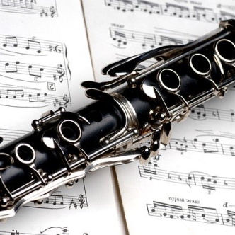 Clarinet on sheet music